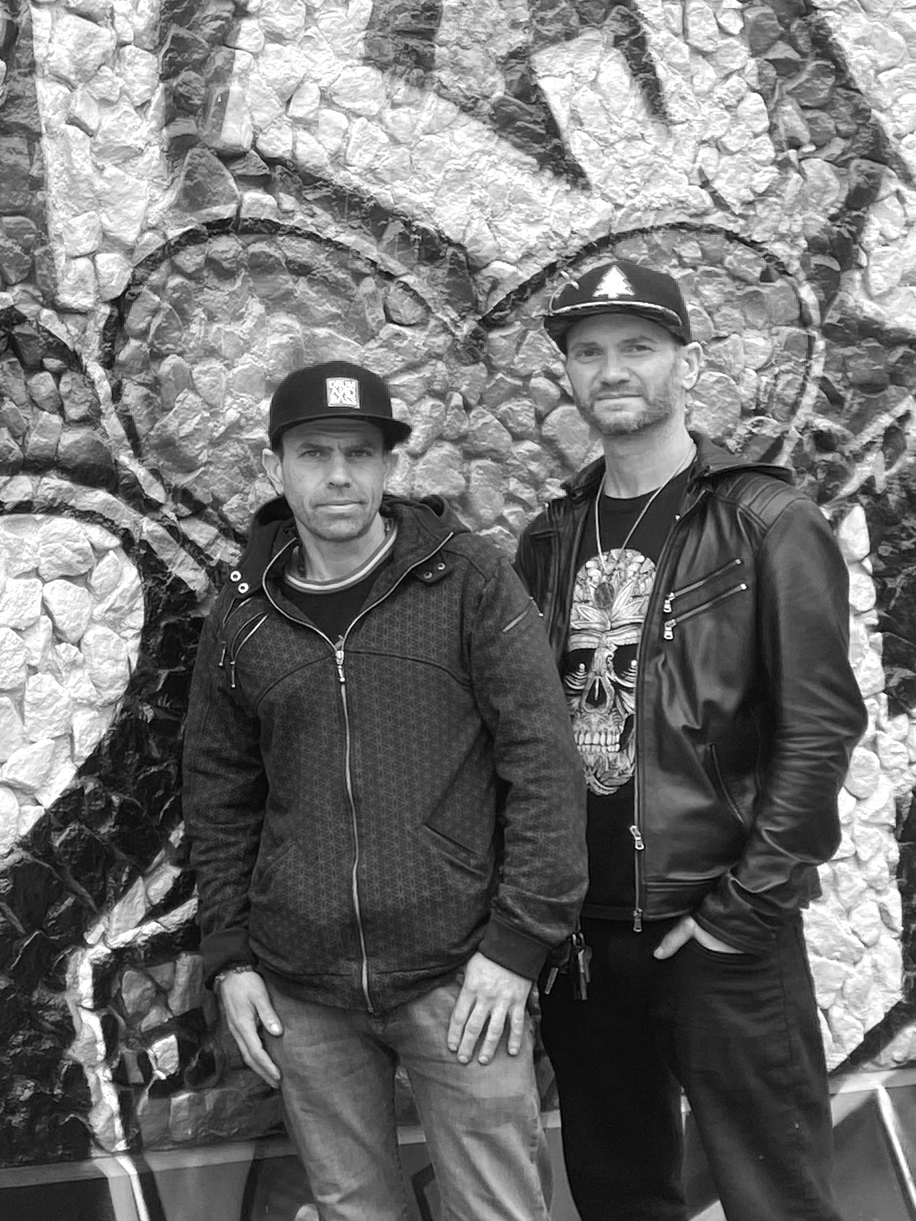 BioPhoto-Chase&theDragon-B&W